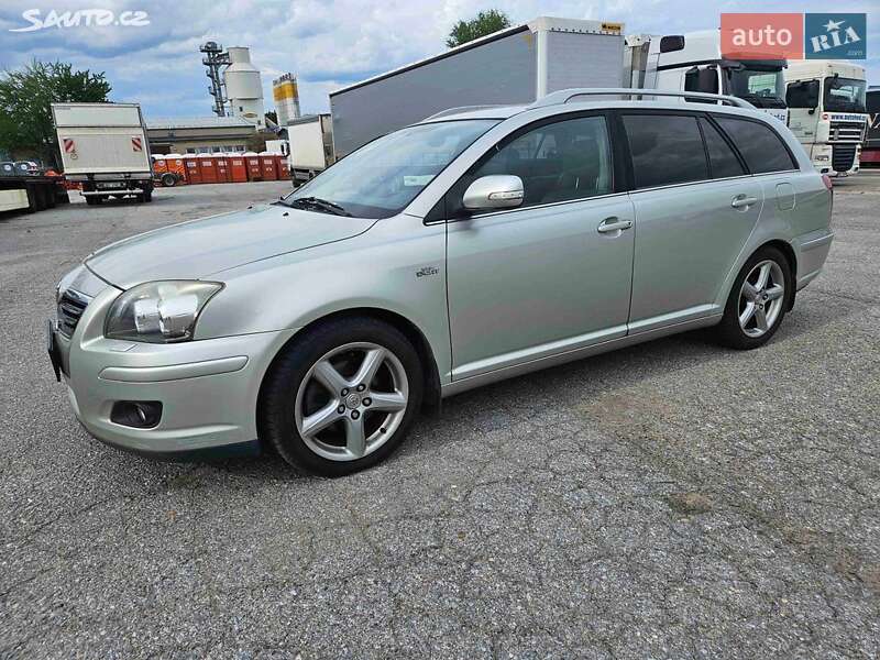 Универсал Toyota Avensis 2006 в Киеве