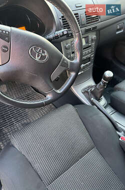 Универсал Toyota Avensis 2006 в 
