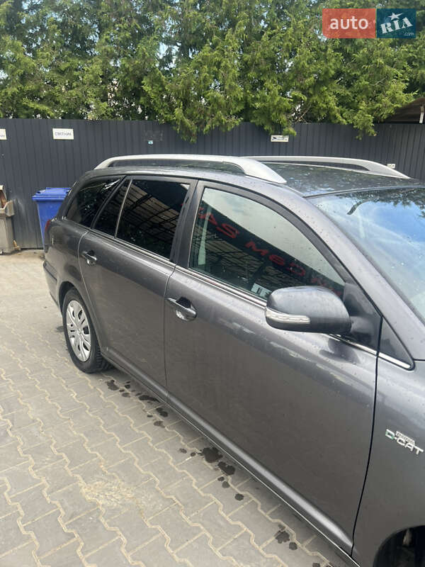 Универсал Toyota Avensis 2007 в Локачах