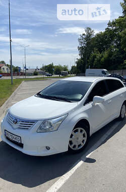 Универсал Toyota Avensis 2010 в Виннице