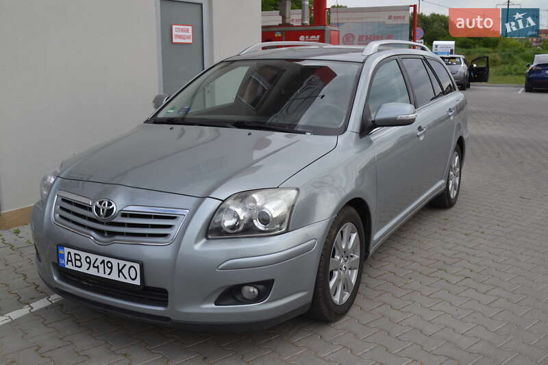 Універсал Toyota Avensis 2008 в Вінниці