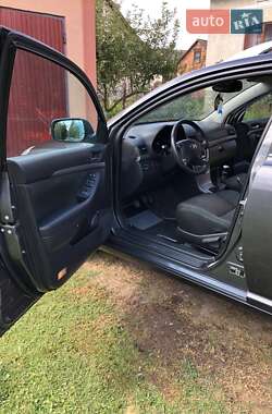 Универсал Toyota Avensis 2006 в 