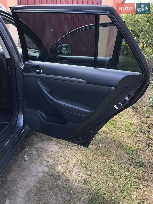 Универсал Toyota Avensis 2006 в Дрогобыче