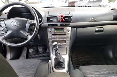 Седан Toyota Avensis 2008 в Одессе