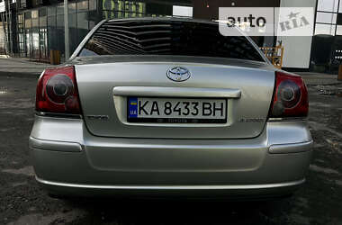 Седан Toyota Avensis 2007 в Киеве