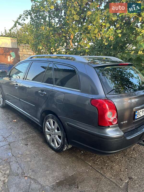 Универсал Toyota Avensis 2008 в Одессе