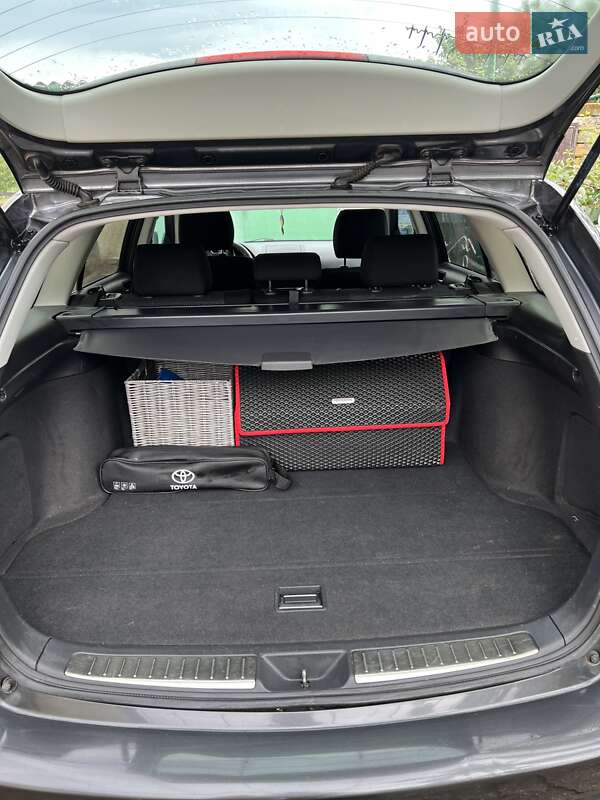 Универсал Toyota Avensis 2008 в Одессе