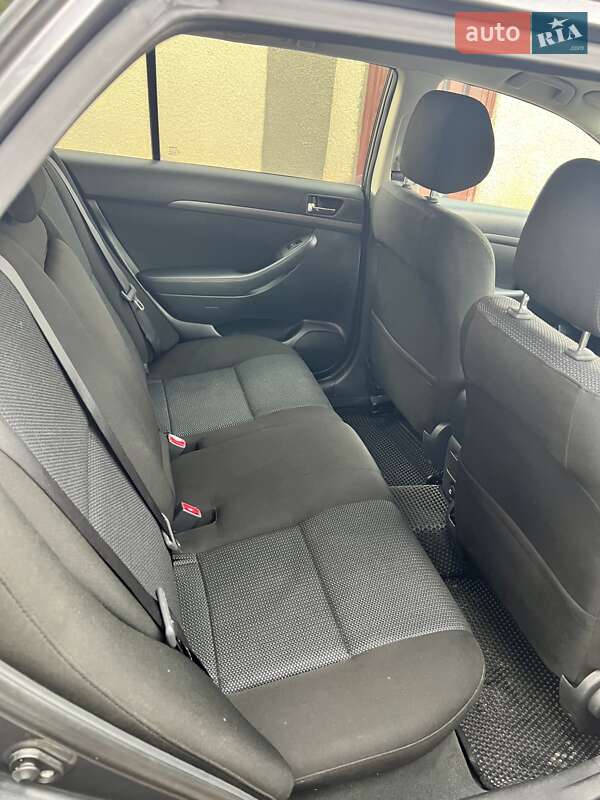 Универсал Toyota Avensis 2008 в Одессе