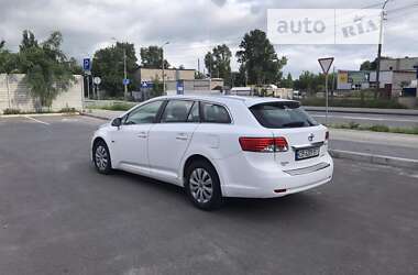 Універсал Toyota Avensis 2012 в Чернігові