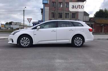 Універсал Toyota Avensis 2012 в Чернігові