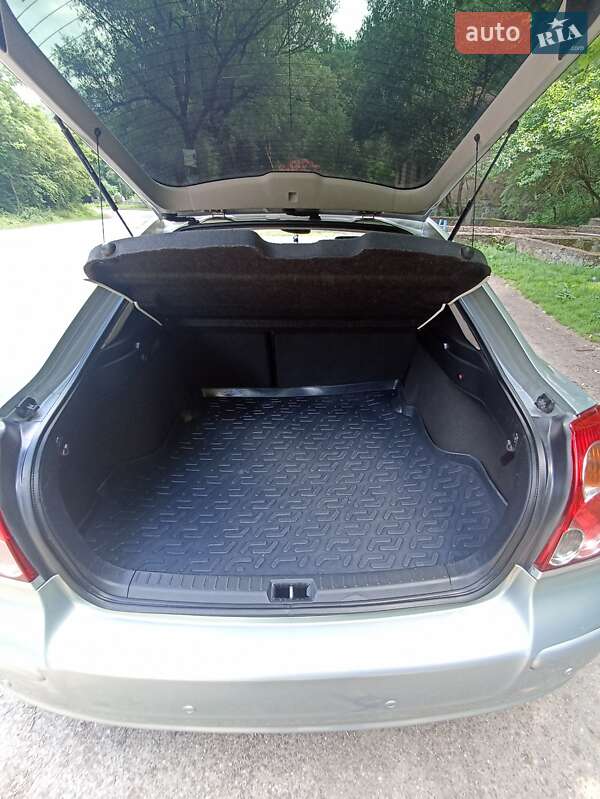 Седан Toyota Avensis 2007 в Могилев-Подольске