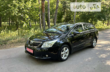 Универсал Toyota Avensis 2010 в Кропивницком