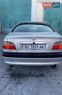 Седан Toyota Avensis 2002 в Львове