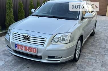 Універсал Toyota Avensis 2005 в Сарнах