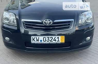 Универсал Toyota Avensis 2008 в 