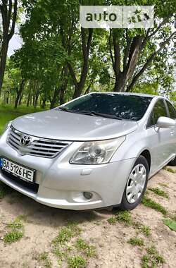 Седан Toyota Avensis 2010 в Кропивницькому