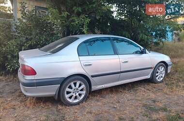Седан Toyota Avensis 1998 в 