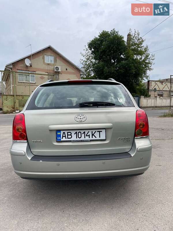 Универсал Toyota Avensis 2004 в Жмеринке