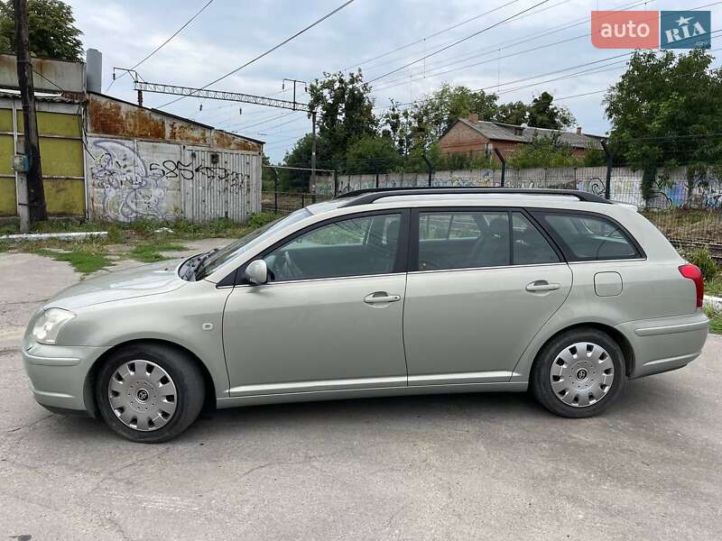 Универсал Toyota Avensis 2004 в Жмеринке