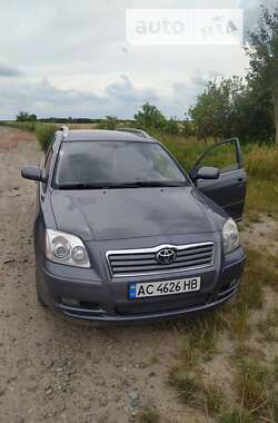 Універсал Toyota Avensis 2004 в Луцьку