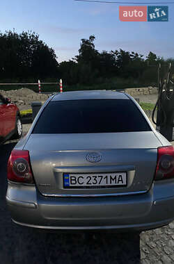 Седан Toyota Avensis 2007 в Львове