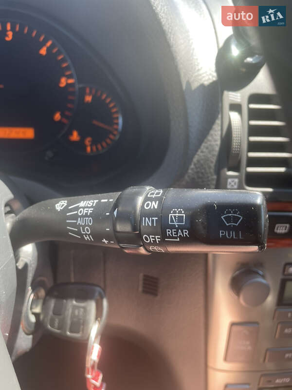 Универсал Toyota Avensis 2006 в Делятине