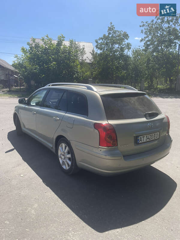 Универсал Toyota Avensis 2006 в Делятине