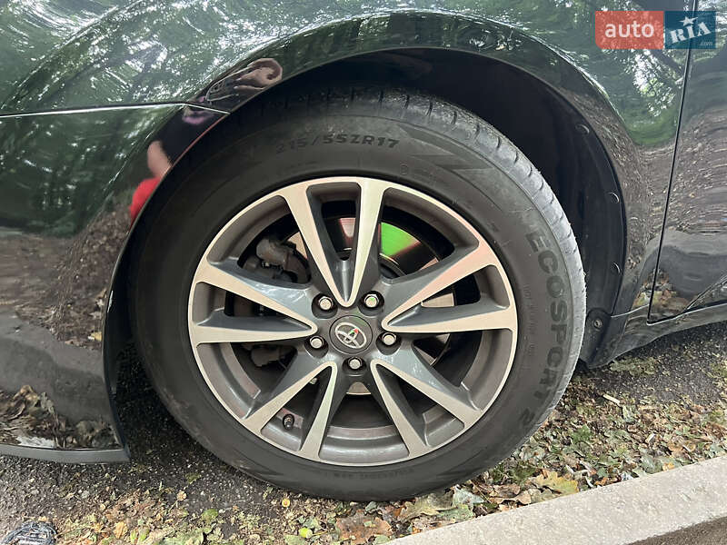 Универсал Toyota Avensis 2014 в Виннице