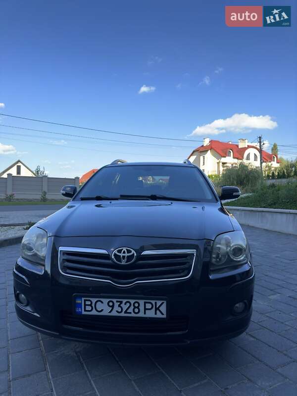 Універсал Toyota Avensis 2008 в Трускавці