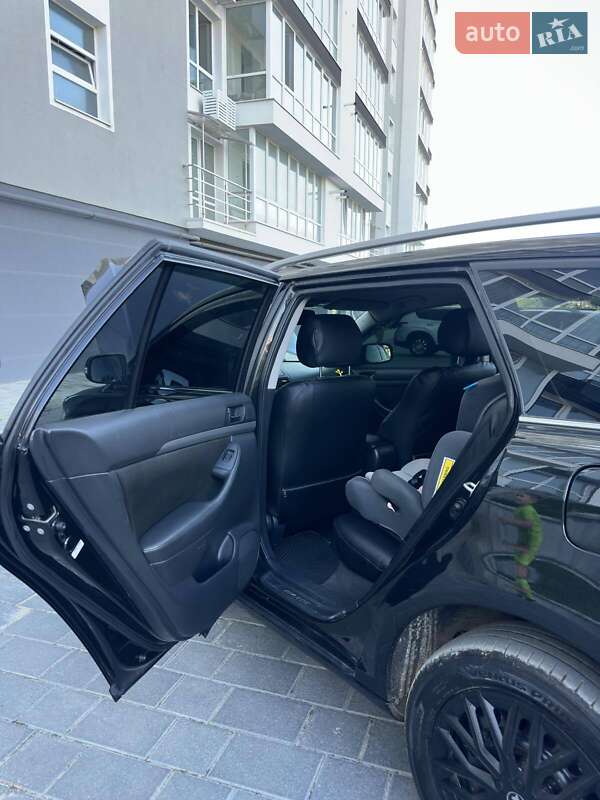 Універсал Toyota Avensis 2008 в Трускавці