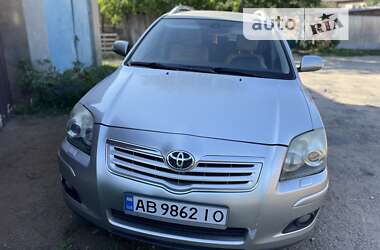 Универсал Toyota Avensis 2006 в Могилев-Подольске