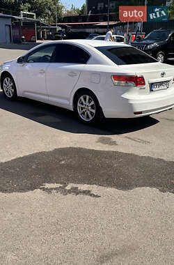 Седан Toyota Avensis 2011 в 