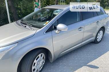 Универсал Toyota Avensis 2011 в Бродах