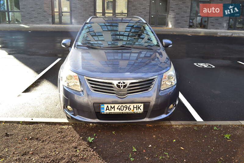 Универсал Toyota Avensis 2011 в Житомире