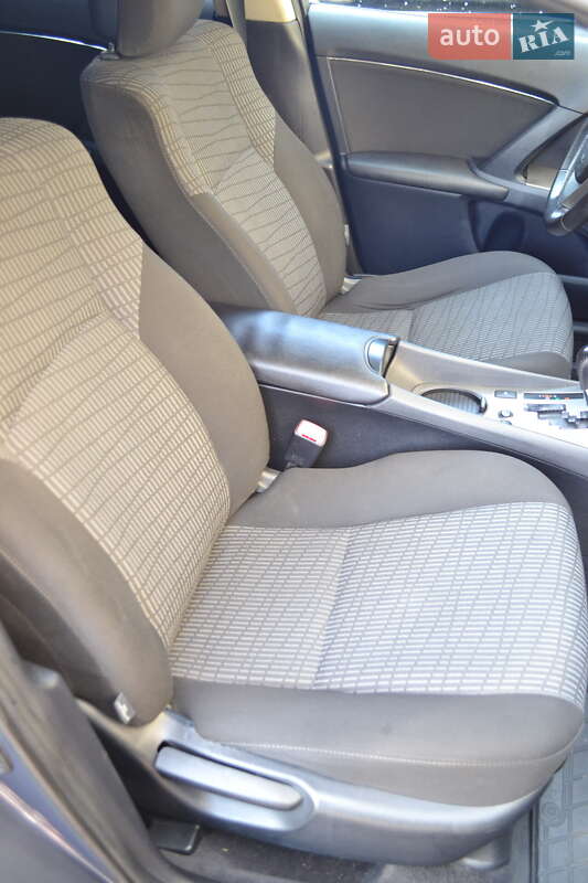 Универсал Toyota Avensis 2011 в Житомире