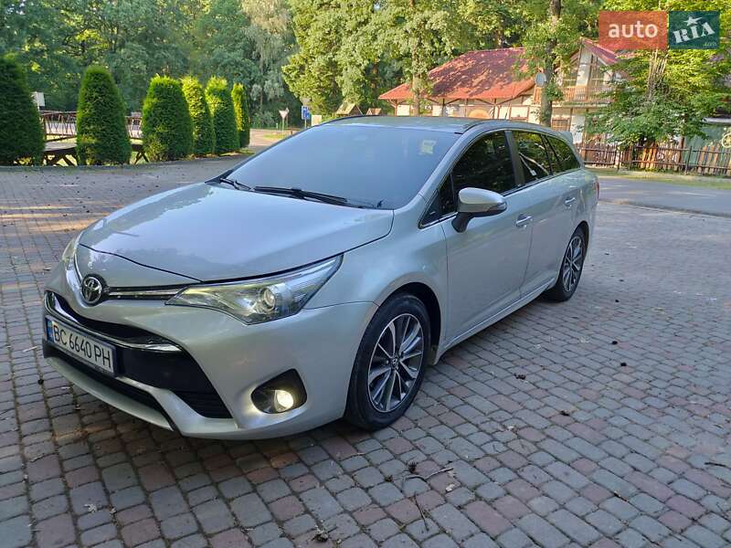 Универсал Toyota Avensis 2016 в Харькове