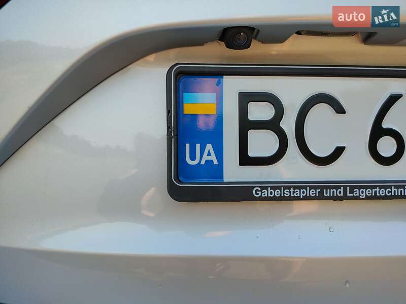 Универсал Toyota Avensis 2016 в Харькове