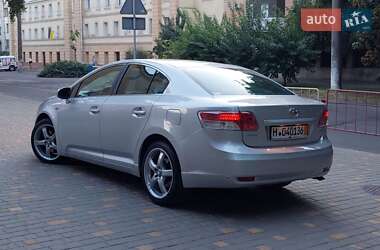 Седан Toyota Avensis 2009 в Одессе