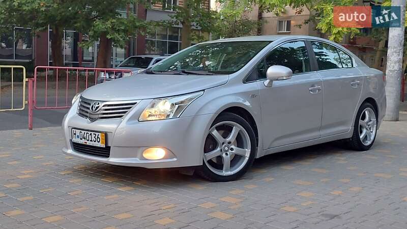 Седан Toyota Avensis 2009 в Одесі