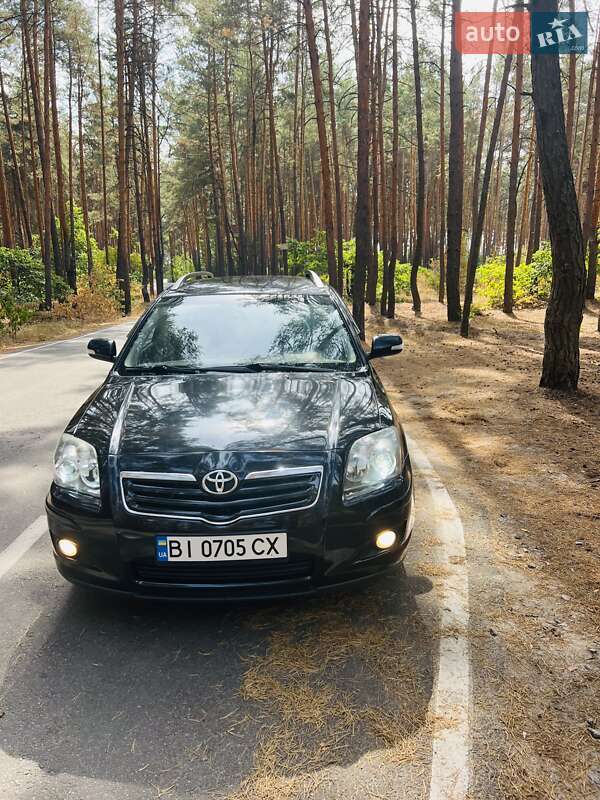 Универсал Toyota Avensis 2007 в Полтаве