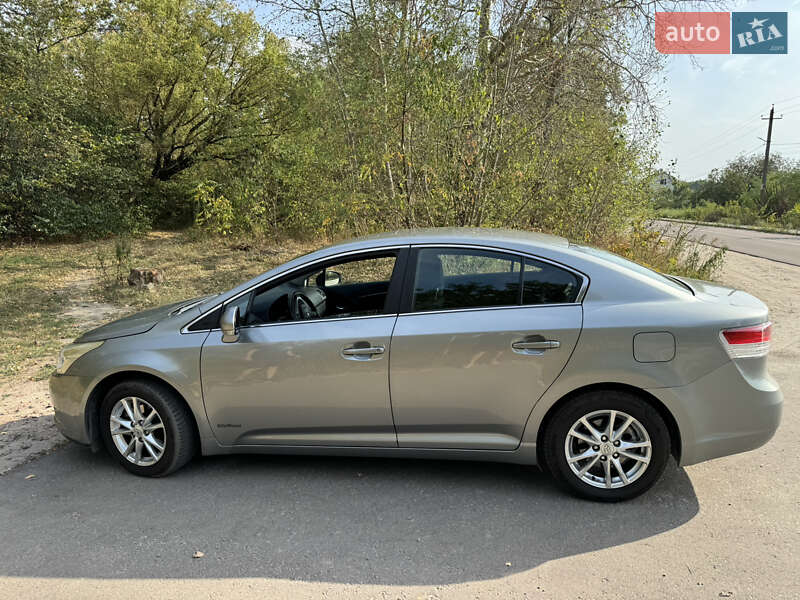 Седан Toyota Avensis 2011 в Житомирі