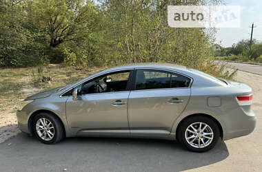 Седан Toyota Avensis 2011 в Житомирі