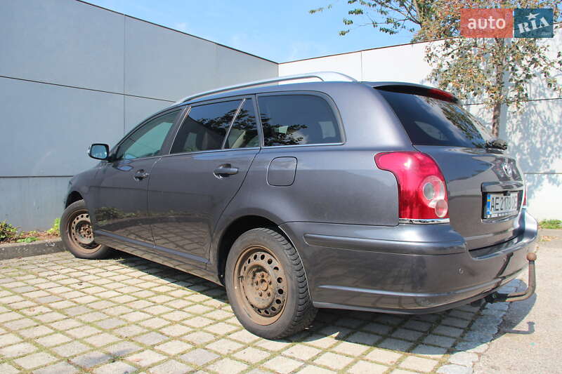 Универсал Toyota Avensis 2008 в Киеве