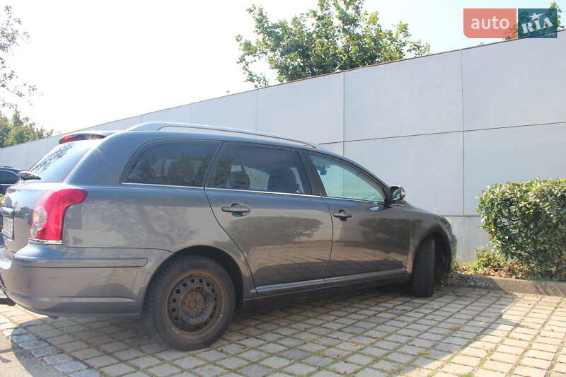 Универсал Toyota Avensis 2008 в Киеве