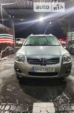 Універсал Toyota Avensis 2008 в Коростені