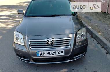 Лифтбек Toyota Avensis 2005 в Александрие