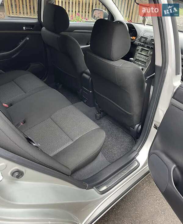 Универсал Toyota Avensis 2006 в Житомире фото 11 Универсал Toyota Avensis 2006 в Житомире
