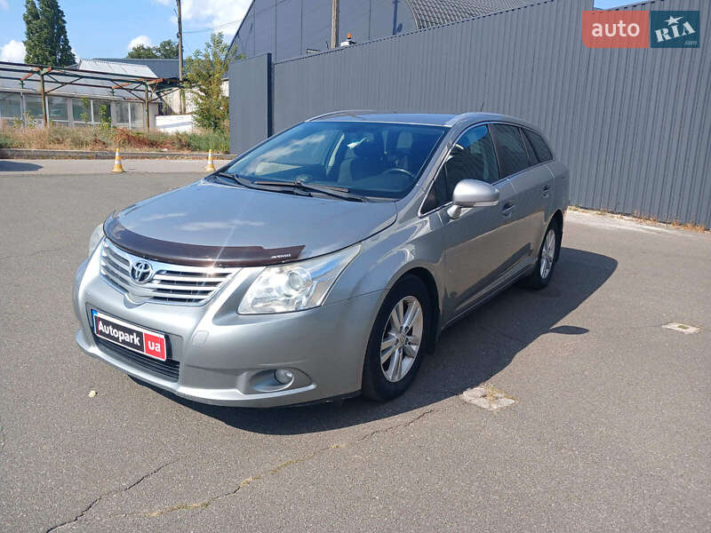 Универсал Toyota Avensis 2011 в Киеве