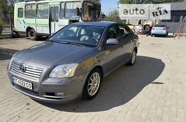 Лифтбек Toyota Avensis 2004 в Славуте