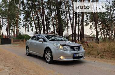 Седан Toyota Avensis 2012 в Чернігові